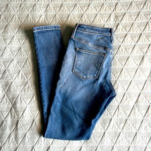 Universal Thread Jeans